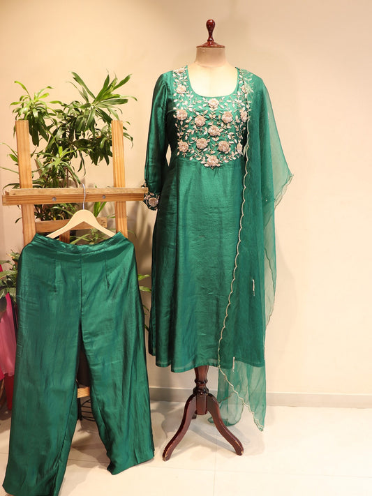 Bottle green 3d flower kurta pants dupatta