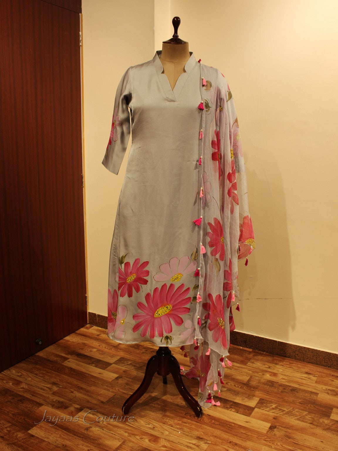 Grey Hand painted kurta with pants & dupatta