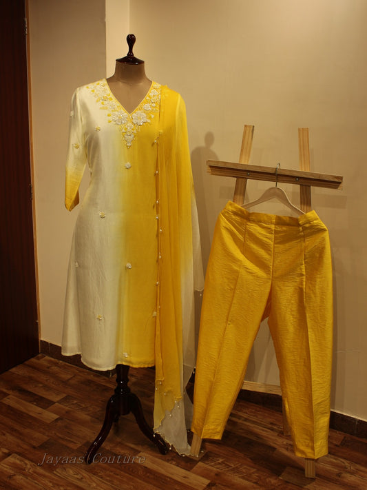 Off White yellow shaded kurta pants with dupatta