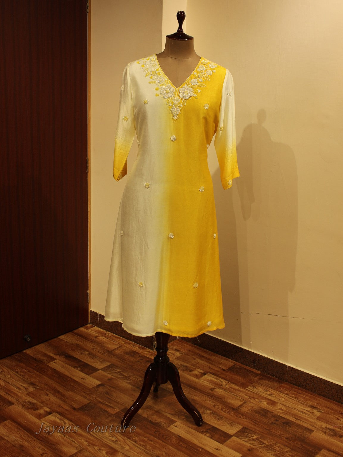 Off White yellow shaded kurta pants with dupatta