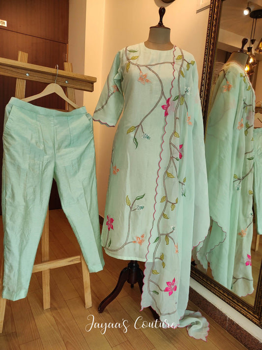 Pastel green kurta pant & dupatta