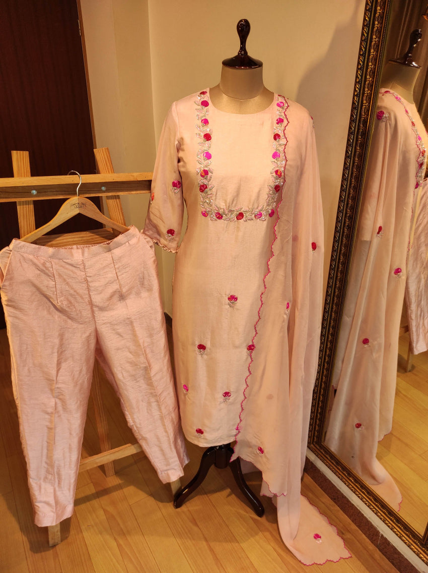 Dusty peach kurta pant dupatta