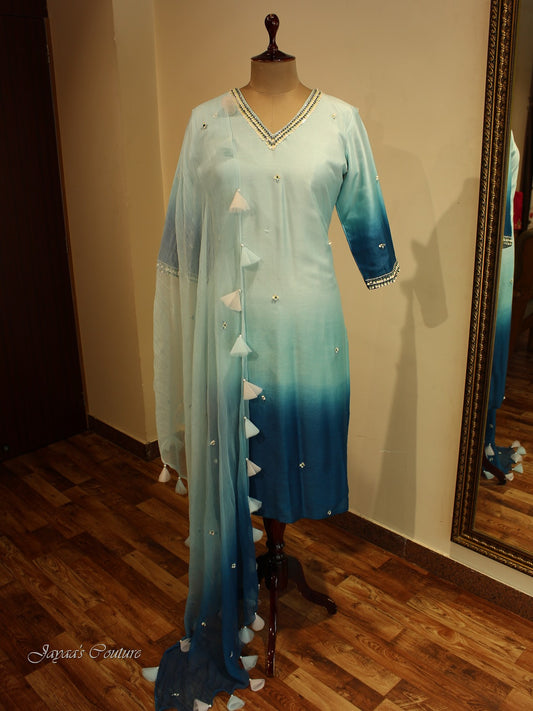 Blue Ombre shaded kurta pants with dupatta