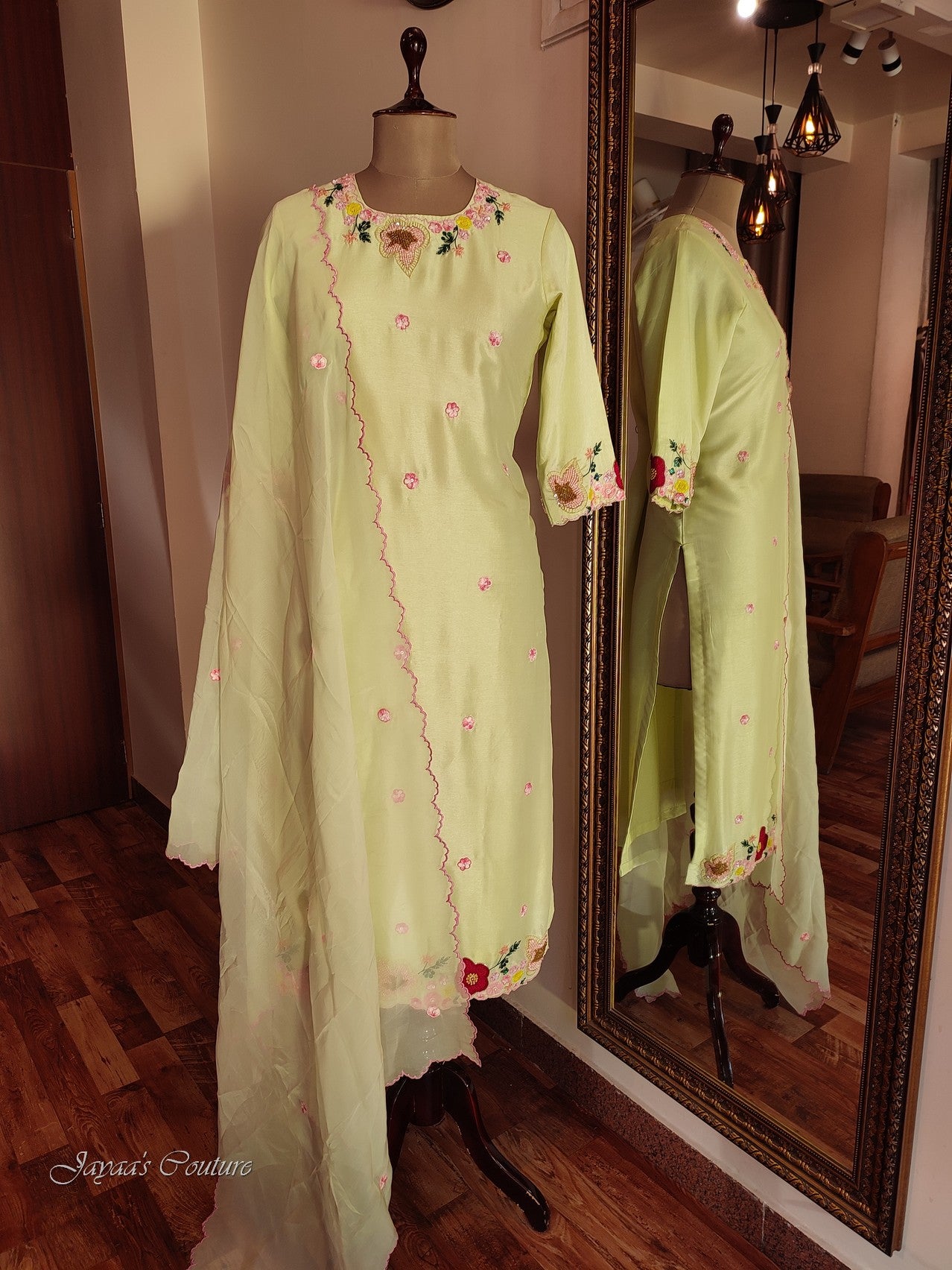 Lyril green kurta pants with dupatta