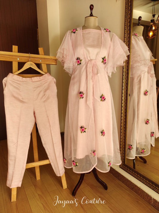 Dusty pink kurta pants with Organza shrug