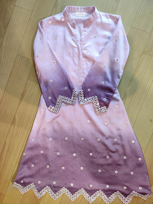 Lavender shaded kurta with pants