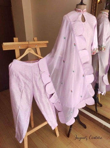 Pastel lavender kurta pants and dupatta