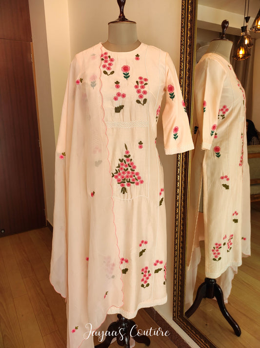 Peach Embroidered kurta pants set