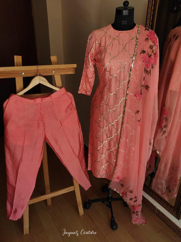 Peach kurta pants and dupatta