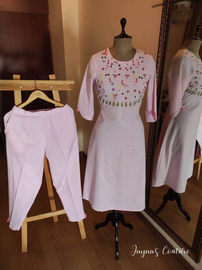 Pink bird Embroidered kurta pants set