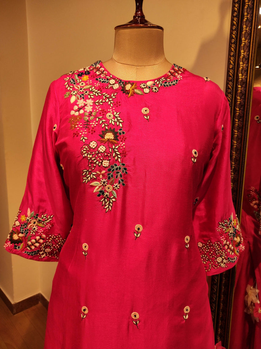 Fuscia pink kurta with skirt & dupatta
